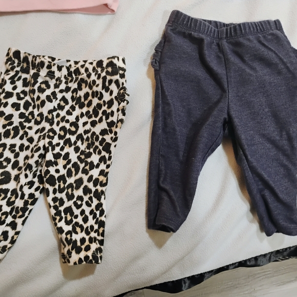 Charming Kids 8 Piece Clothing Set with Playful Prints - Picture 4 of 10